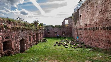 Burg Guirbaden Palas Nordwestansicht 2