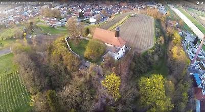 Burg und Michaelskapelle Riegel am Kaiserstuhl - Luftbuldaufname Hans-Jürgen van Akkeren 2014